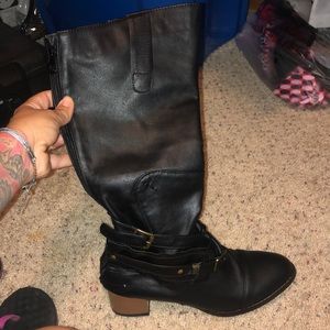 Tall black leather boots size 8